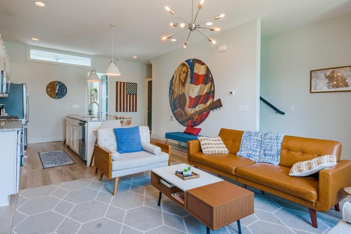 Carrie Underwood'S East Side Rooftop Game Room Нашвил Екстериор снимка